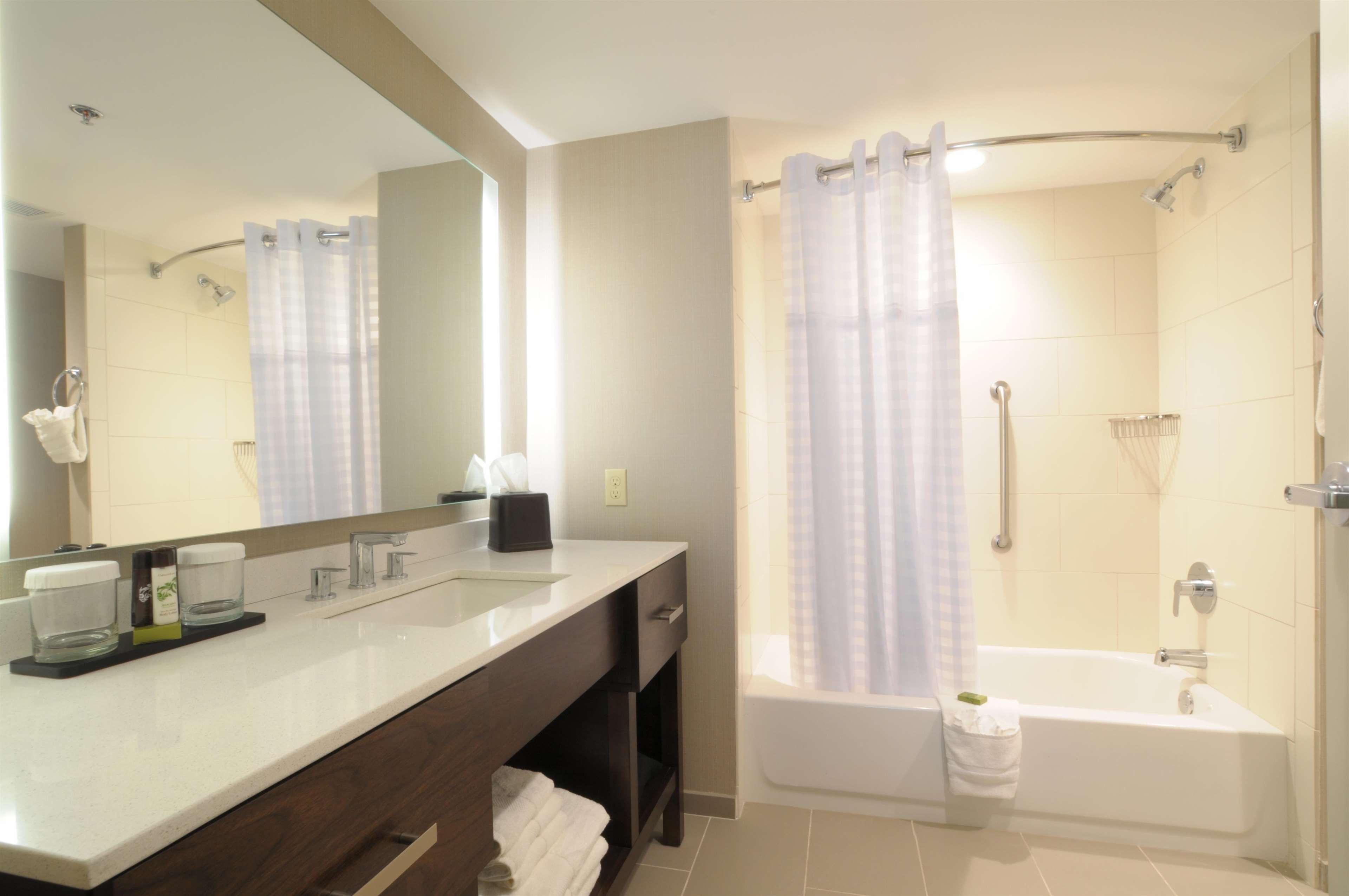 Embassy Suites Oklahoma City Downtown/Medical Center Bagian luar foto