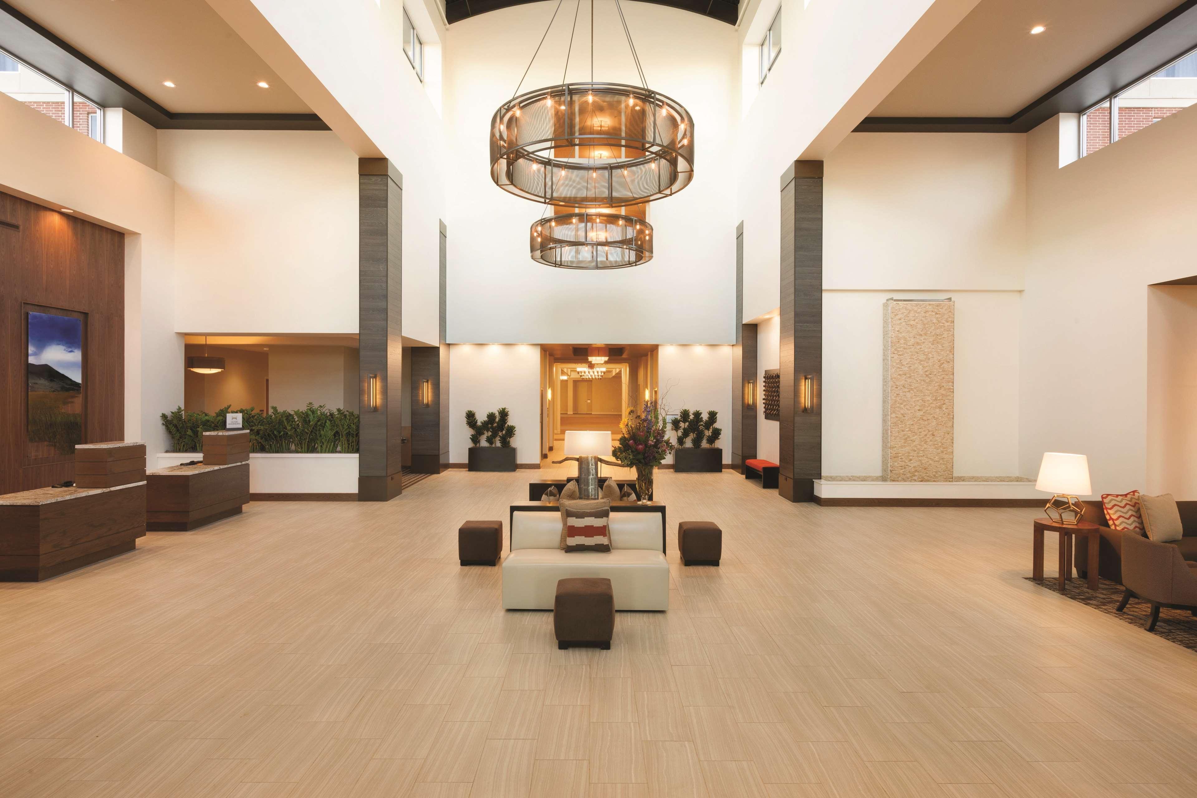 Embassy Suites Oklahoma City Downtown/Medical Center Bagian luar foto