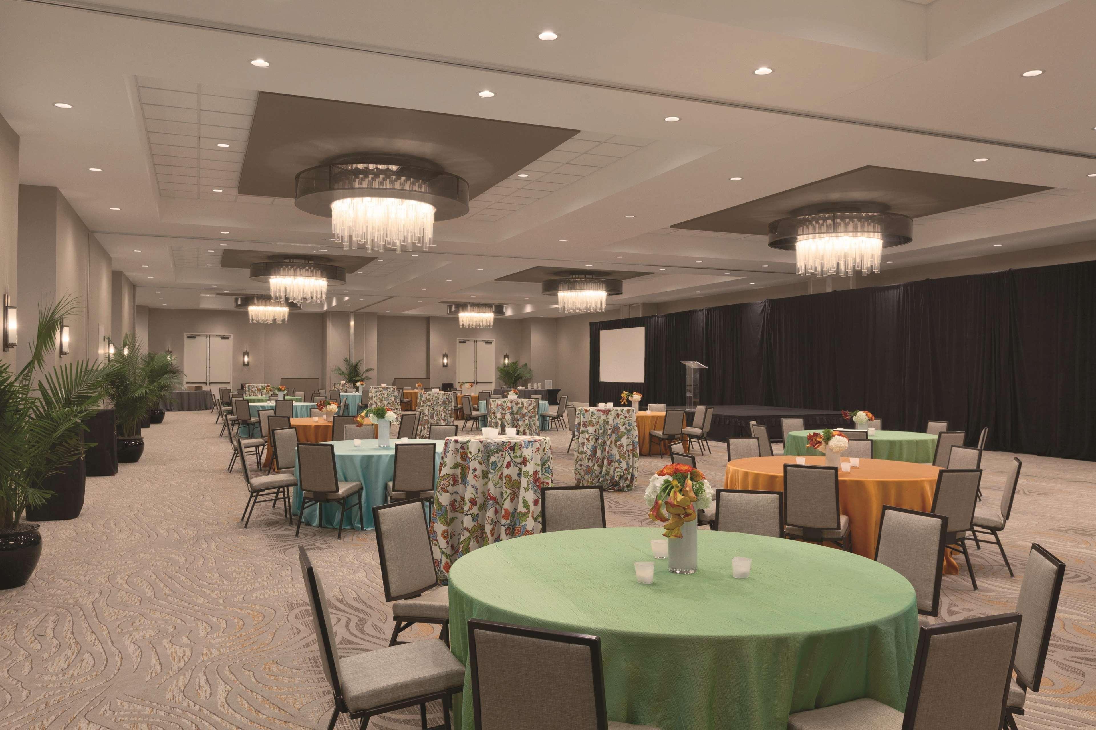Embassy Suites Oklahoma City Downtown/Medical Center Bagian luar foto
