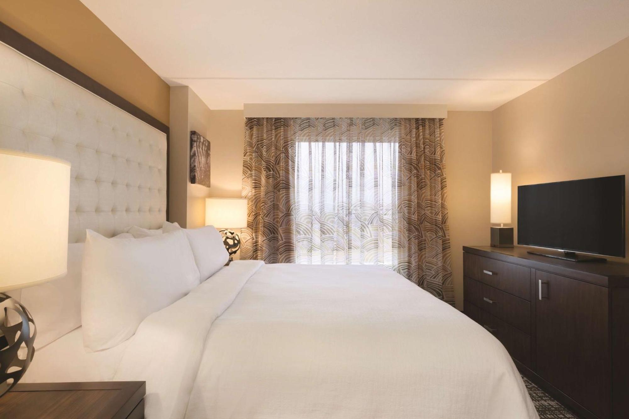 Embassy Suites Oklahoma City Downtown/Medical Center Bagian luar foto