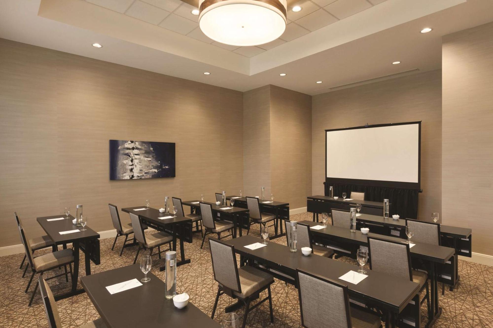 Embassy Suites Oklahoma City Downtown/Medical Center Bagian luar foto
